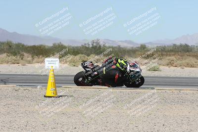 media/Oct-04-2025-CVMA (Sat) [[408bcdd6e4]]/Race 4-Formula Middleweight (Holeshot)/